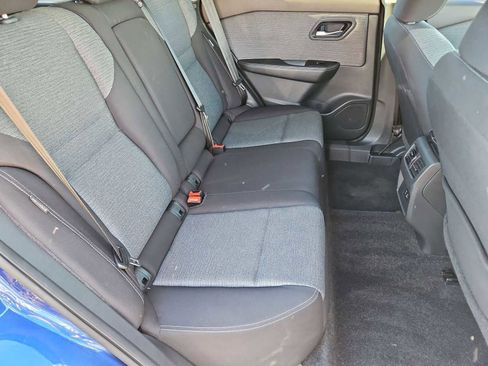 Used 2023 Nissan Rogue SV image 36