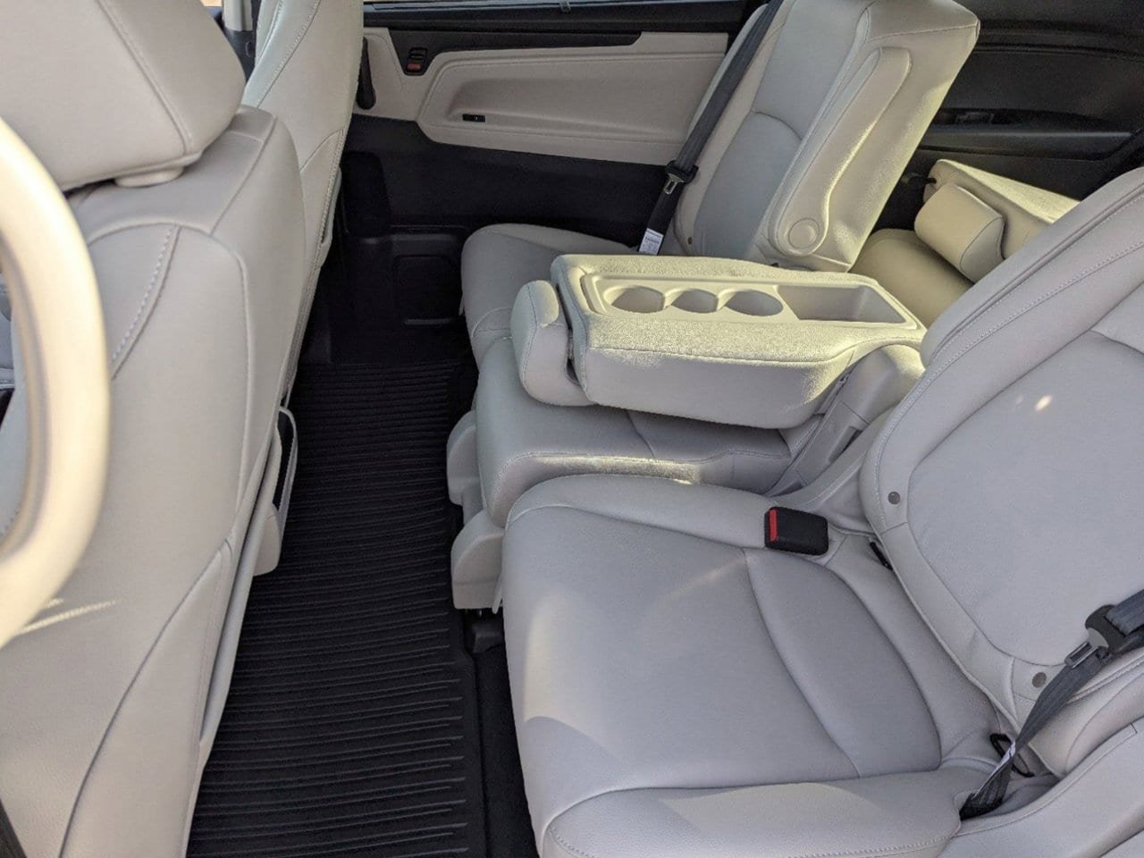 New 2027 Honda Odyssey EX-L image 10