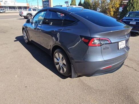 Used 2023 Tesla Model Y Performance image 6