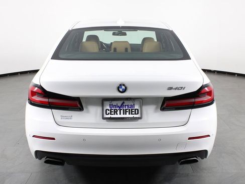 Used 2021 BMW 540i image 9
