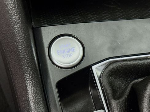 Used 2022 Volkswagen Taos SE image 20