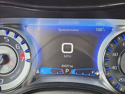 Used 2023 Chrysler 300 S RWD image 10