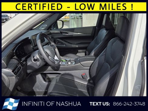 Certified 2025 INFINITI QX60 Luxe w/ Black Edition image 3