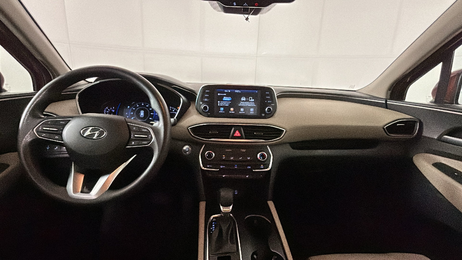 Used 2019 Hyundai Santa Fe SEL FWD image 32