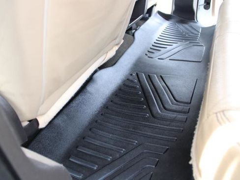 Used 2011 Ford F350 Lariat w/ Lariat Interior Pkg AWD/4WD image 33