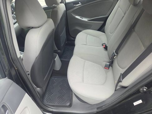 Used 2014 Hyundai Accent GLS w/ Option Group 2 FWD image 4