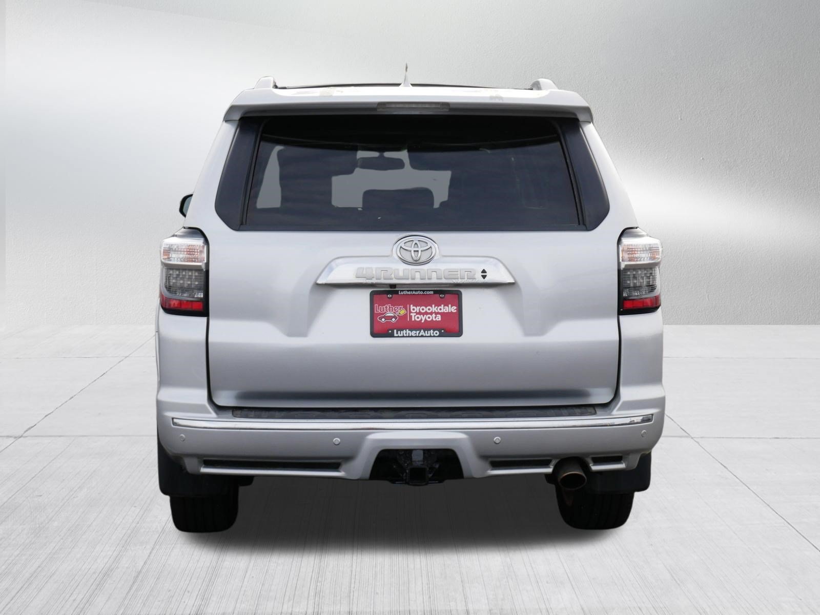 Used 2018 Toyota 4Runner Limited AWD/4WD image 6