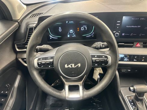 Used 2023 Kia Sportage LX FWD image 13