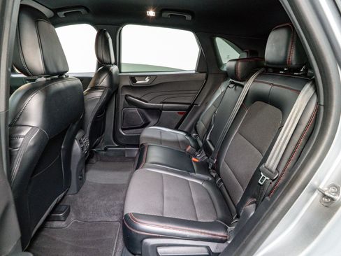 Used 2024 Ford Escape ST-Line image 31