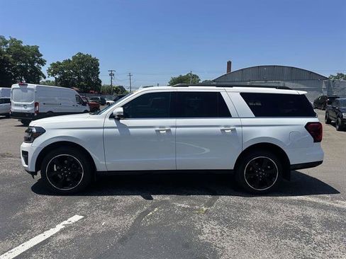 Used 2023 Ford Expedition Max Limited AWD/4WD image 12