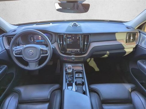 Used 2023 Volvo XC60 T8 Ultimate image 14