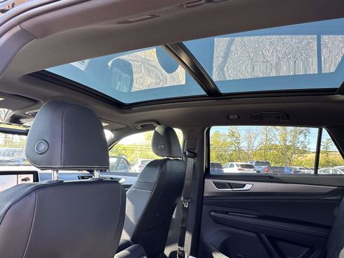 New 2026 Volkswagen Atlas Cross Sport SE image 13