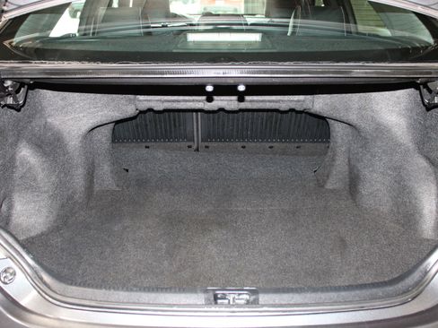 Used 2013 Toyota Camry SE FWD image 29