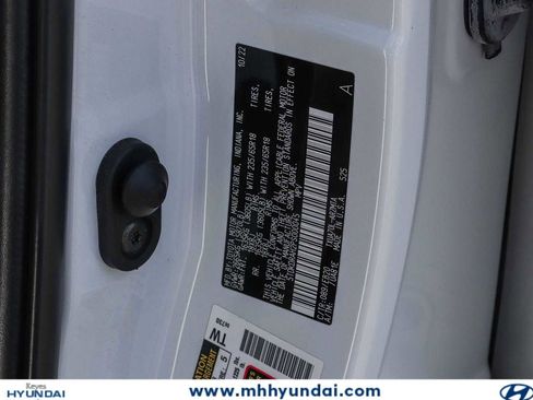Used 2023 Toyota Highlander XLE FWD image 30