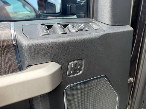 Used 2021 Ford F250 Lariat AWD/4WD image 11