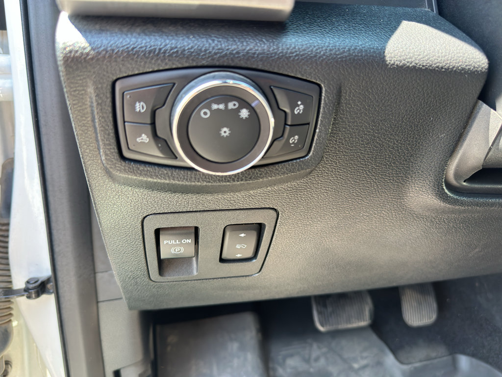 Used 2020 Ford F150 Platinum w/ Equipment Group 701A Luxury AWD/4WD image 22