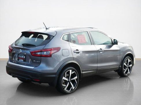 Certified 2022 Nissan Rogue Sport SL image 3