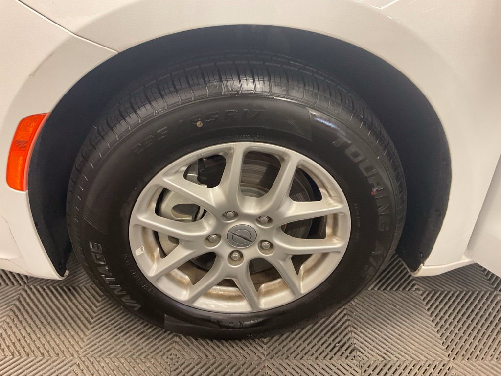 Used 2025 Chrysler Pacifica Select FWD image 30