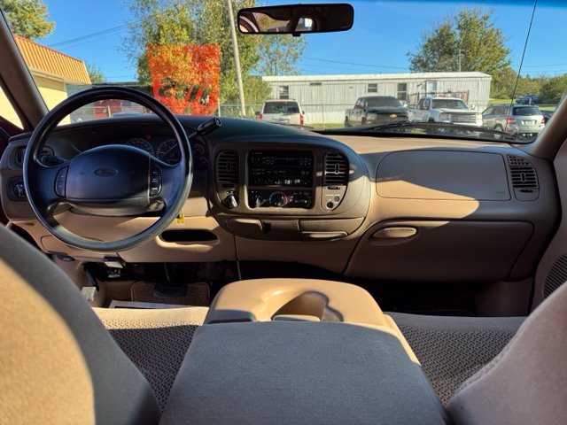 Used 1999 Ford F150 XLT AWD/4WD image 8