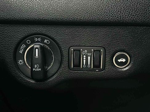 Used 2021 Chrysler 300 Touring L w/ Popular Equipment Group AWD/4WD image 56