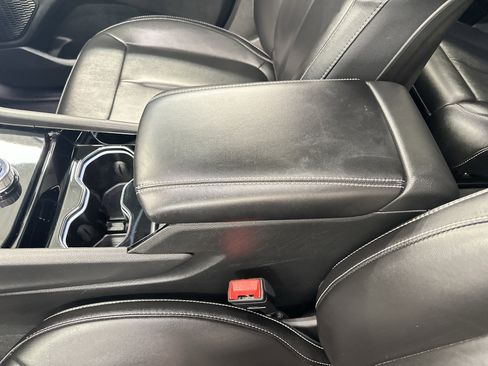 Used 2023 Jeep Grand Cherokee L Limited image 32