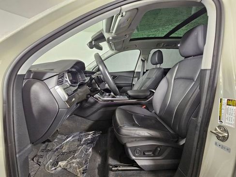 Used 2022 Audi Q7 3.0T Premium Plus w/ Premium Plus Package image 24