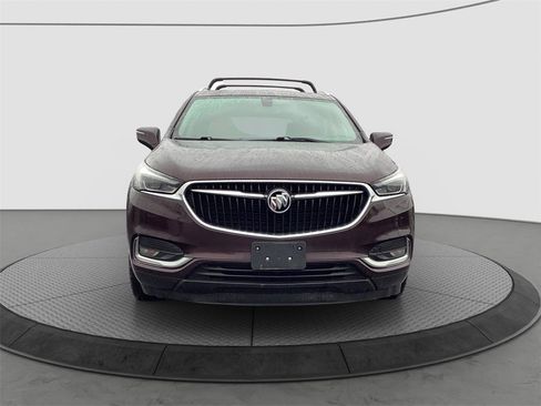Used 2018 Buick Enclave Essence w/ Trailering Package image 2
