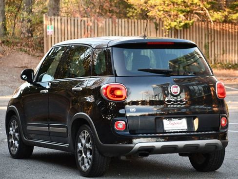 Used 2014 FIAT 500L Trekking w/ Popular Equipment Group image 5