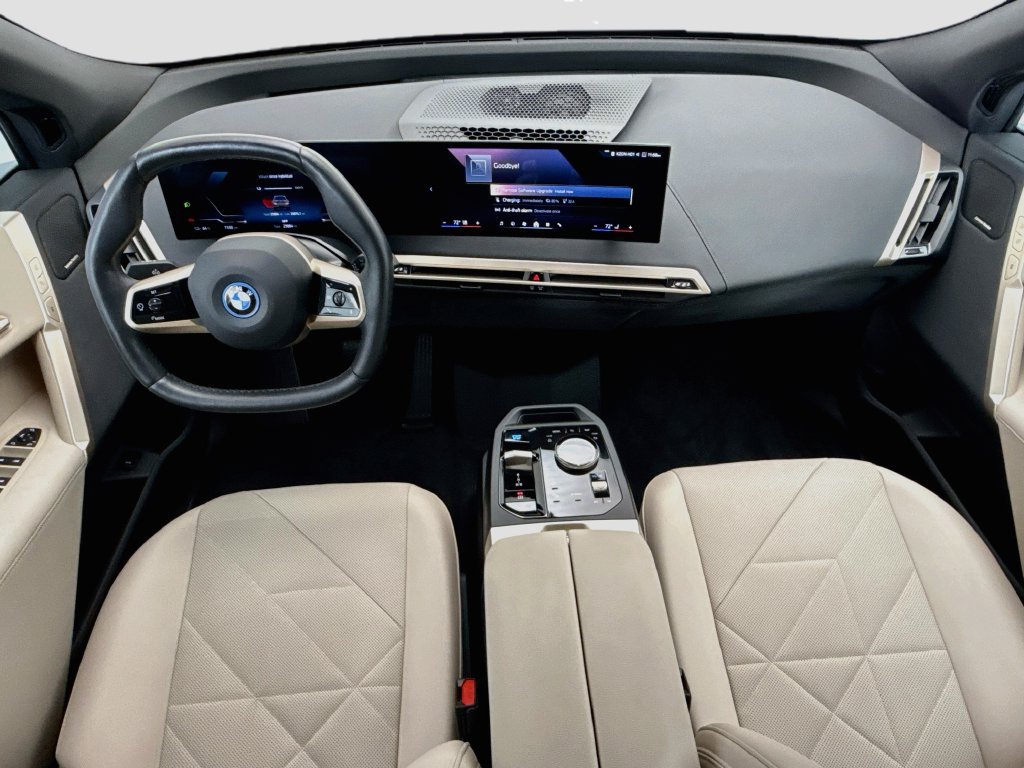 Certified 2024 BMW iX xDrive50 w/ Premium Package AWD/4WD image 13
