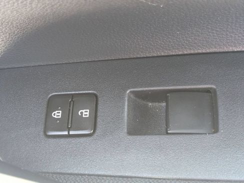 Used 2024 Toyota Corolla LE FWD image 33