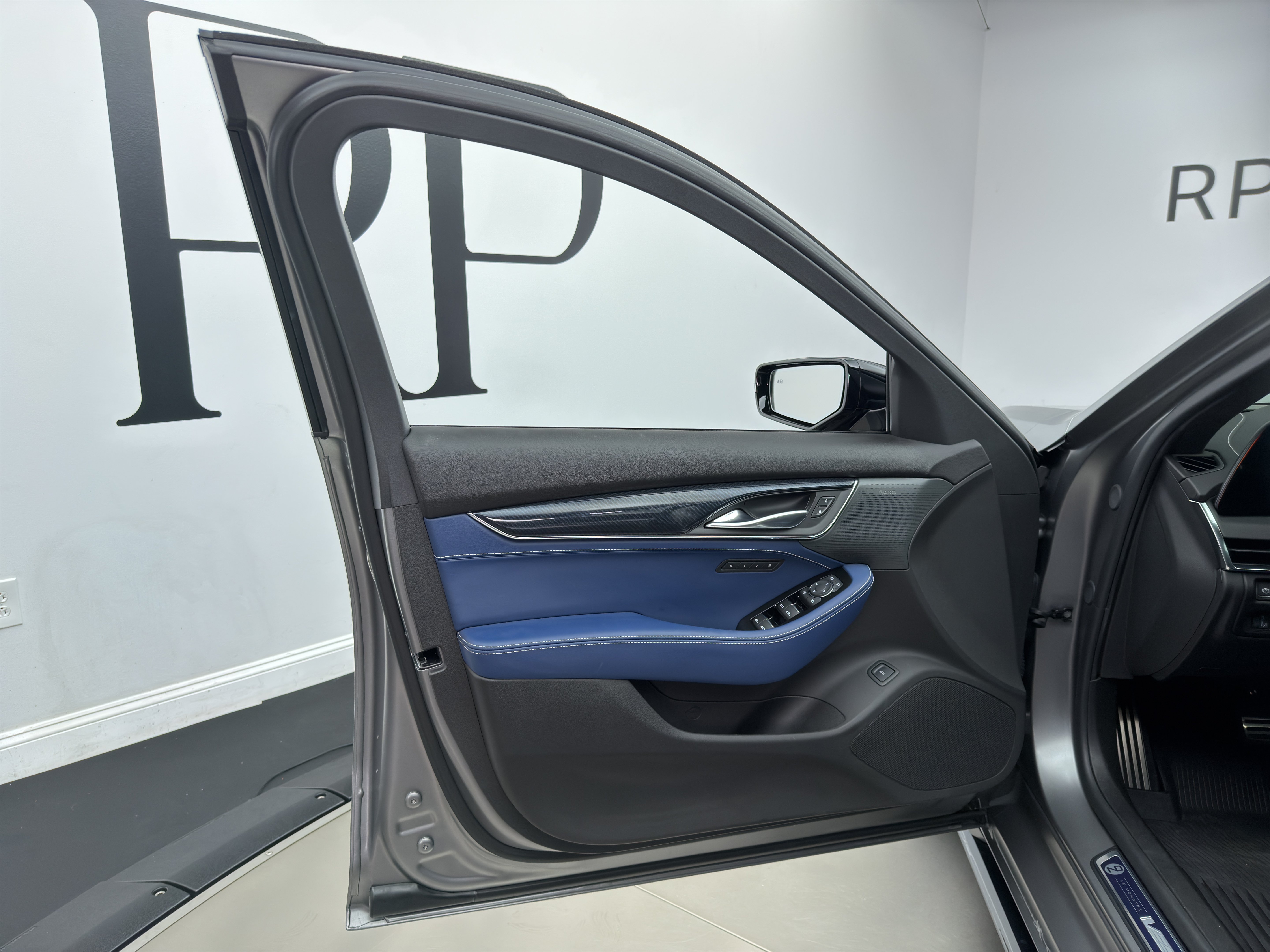 Used 2025 Cadillac CT5 V Blackwing w/ LE Monstre Special Edition RWD image 14