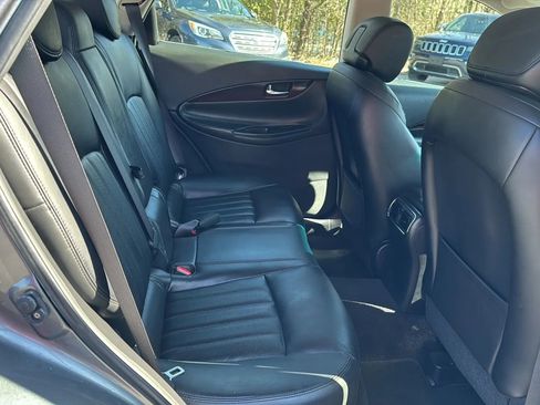 Used 2016 INFINITI QX50 AWD w/ Deluxe Touring Package image 13
