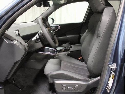 Used 2025 BMW X3 xDrive30i w/ Convenience Package image 4