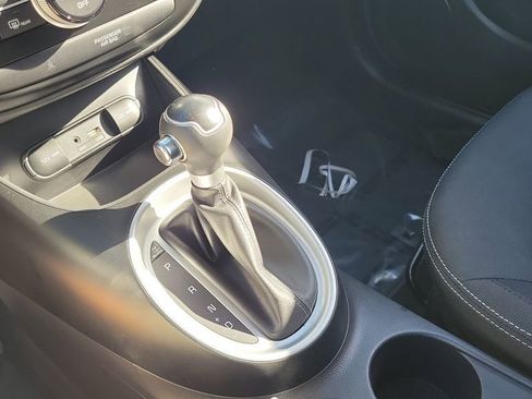 Used 2019 Kia Soul + image 18