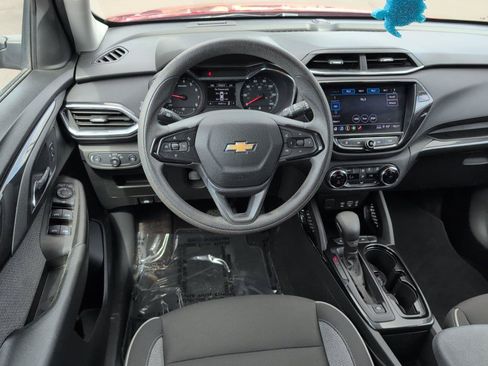 Used 2022 Chevrolet TrailBlazer LT w/ Convenience Package FWD image 30