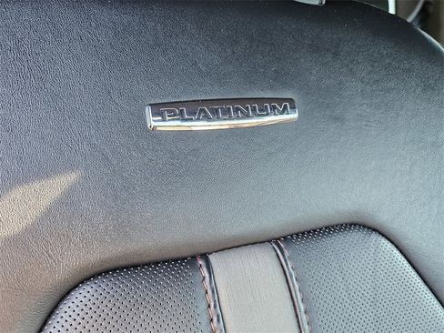 Used 2021 Ford F450 Platinum w/ FX4 Off-Road Package image 39