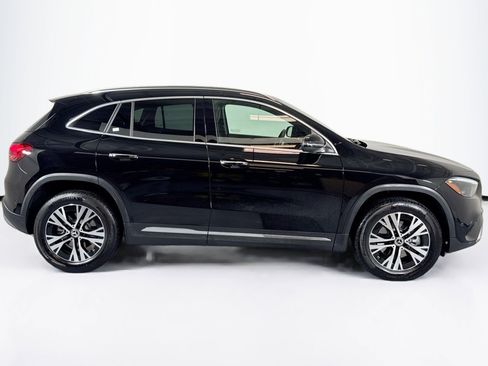 Certified 2025 Mercedes-Benz GLA 250 image 4
