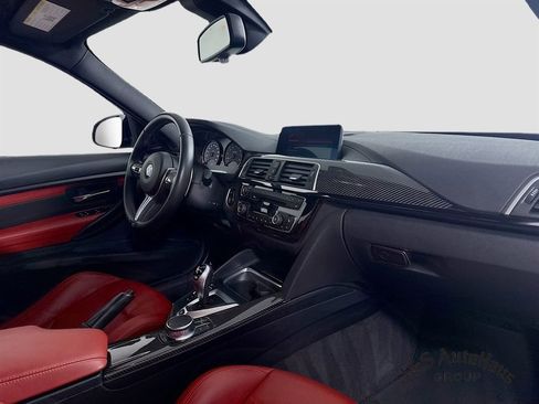 Used 2018 BMW M3 image 36