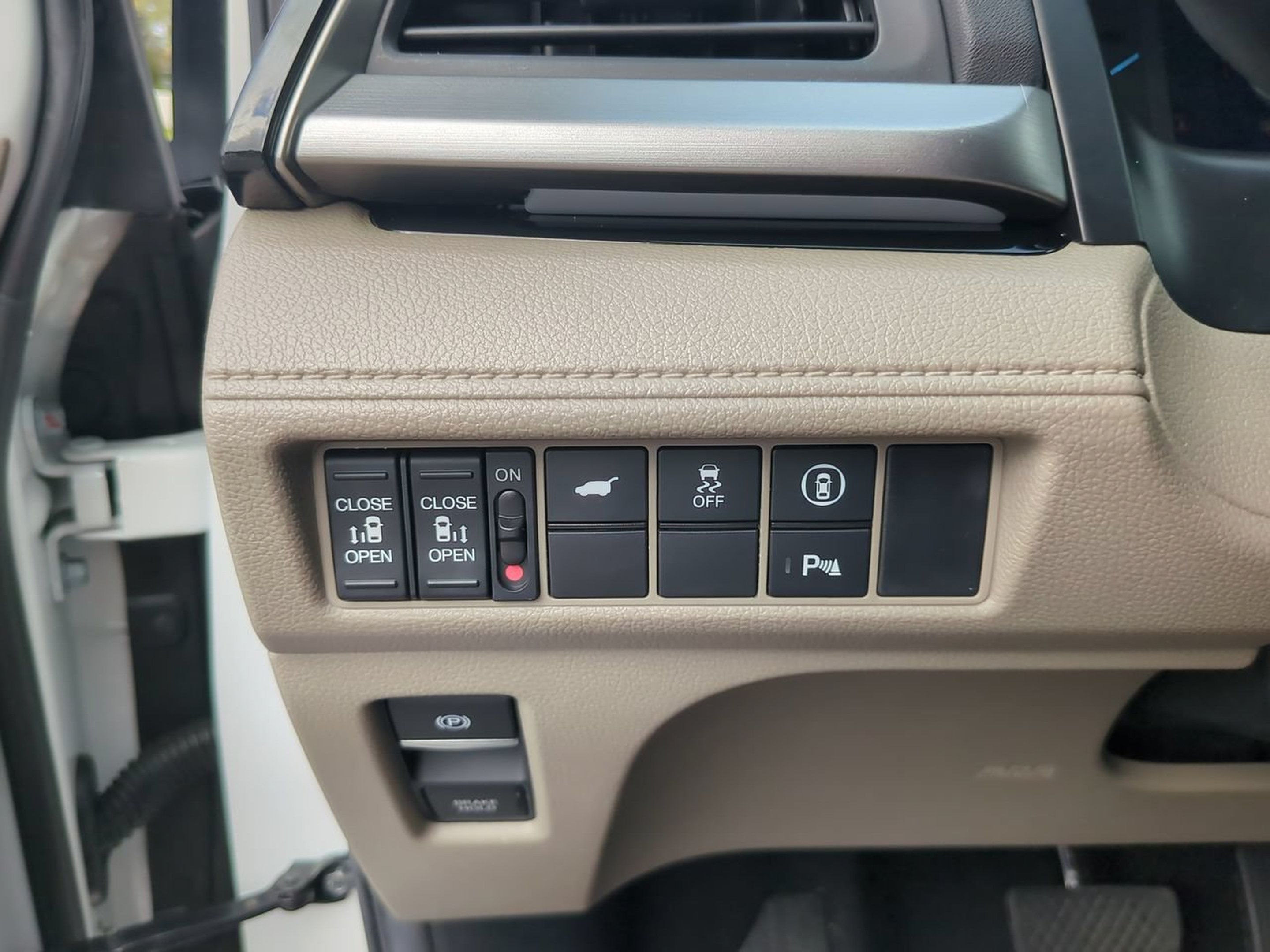 Used 2024 Honda Odyssey Touring image 14