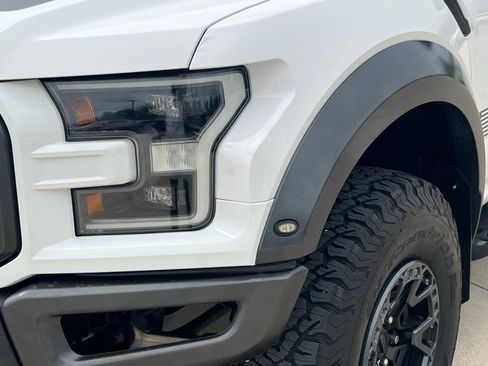 Used 2018 Ford F150 Raptor w/ Equipment Group 801A Mid image 4