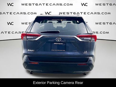 Used 2020 Toyota RAV4 LE image 7