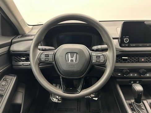 Used 2023 Honda Accord EX image 18