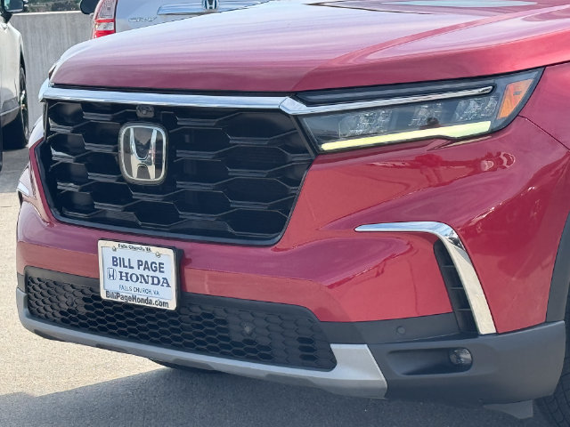 Used 2023 Honda Pilot Elite image 3