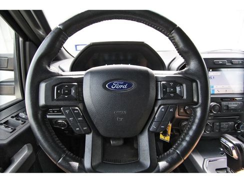 Used 2018 Ford F150 XLT w/ Equipment Group 302A Luxury AWD/4WD image 9