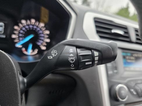 Used 2014 Ford Fusion SE image 25