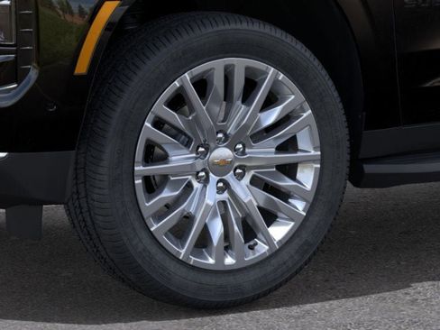 New 2026 Chevrolet Suburban LT w/ LPO, Dark Essentials Package image 9