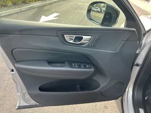 Certified 2025 Volvo XC60 B5 Plus image 15