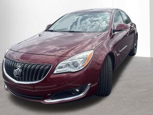 Used 2017 Buick Regal Sport Touring FWD image 1