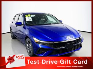 Used 2025 Hyundai Elantra SEL video 1