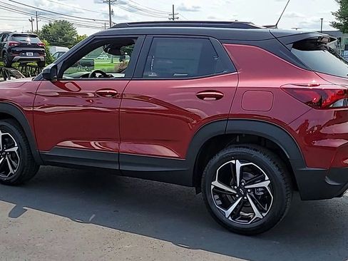 Used 2023 Chevrolet TrailBlazer RS w/ Convenience Package AWD/4WD image 6